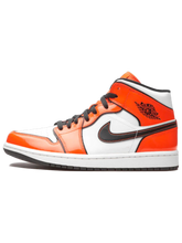Air Jordan 1 Mid SE Turf Orange