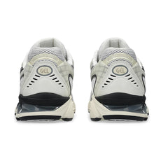 Gel-Nimbus 10.1 White Ivory