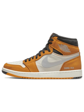 Jordan 1 High Goretex Light Curry