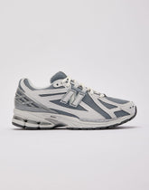 New Balance 1906R