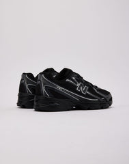 New Balance 740