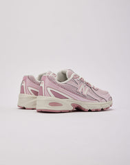 New Balance 740