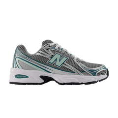 740 Silver Metallic / New Spruce