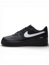 Nike Air Force 1 Low Supreme Black/White