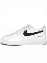Nike Air Force 1 Low Supreme White/Black