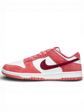 Nike Dunk Low Valentine's Day (2024)