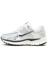 Nike Zoom Vomero 5 Photon Dust Metallic Silver