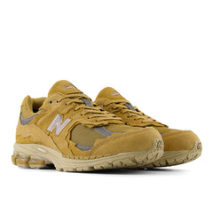 New Balance 2002 GOR-TEX Protection Pack 2.0 - Stucco