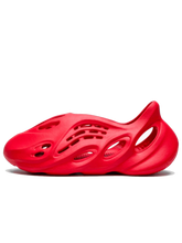Yeezy Foam RNNR Vermillion