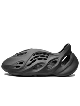 Yeezy foam RNR Onyx