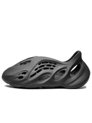 Yeezy foam RNR Onyx