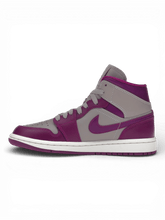 Jordan 1 Mid Magenta (2022) (Women's)