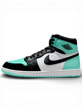 Jordan 1 Retro High OG "Green Glow"