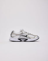 Nike V5 RNR Grade-School