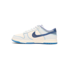 Nike Dunk Low Retro SE (Summit White/Blue Void-Pure Platinum)