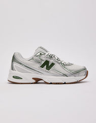 New Balance 740