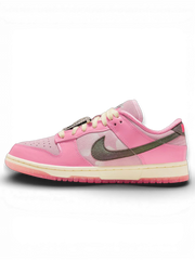 Nike Dunk Low LX Barbie