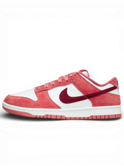 Nike Dunk Low Valentine's Day (2024)