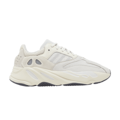 Yeezy Boost 700 Analog 2023
