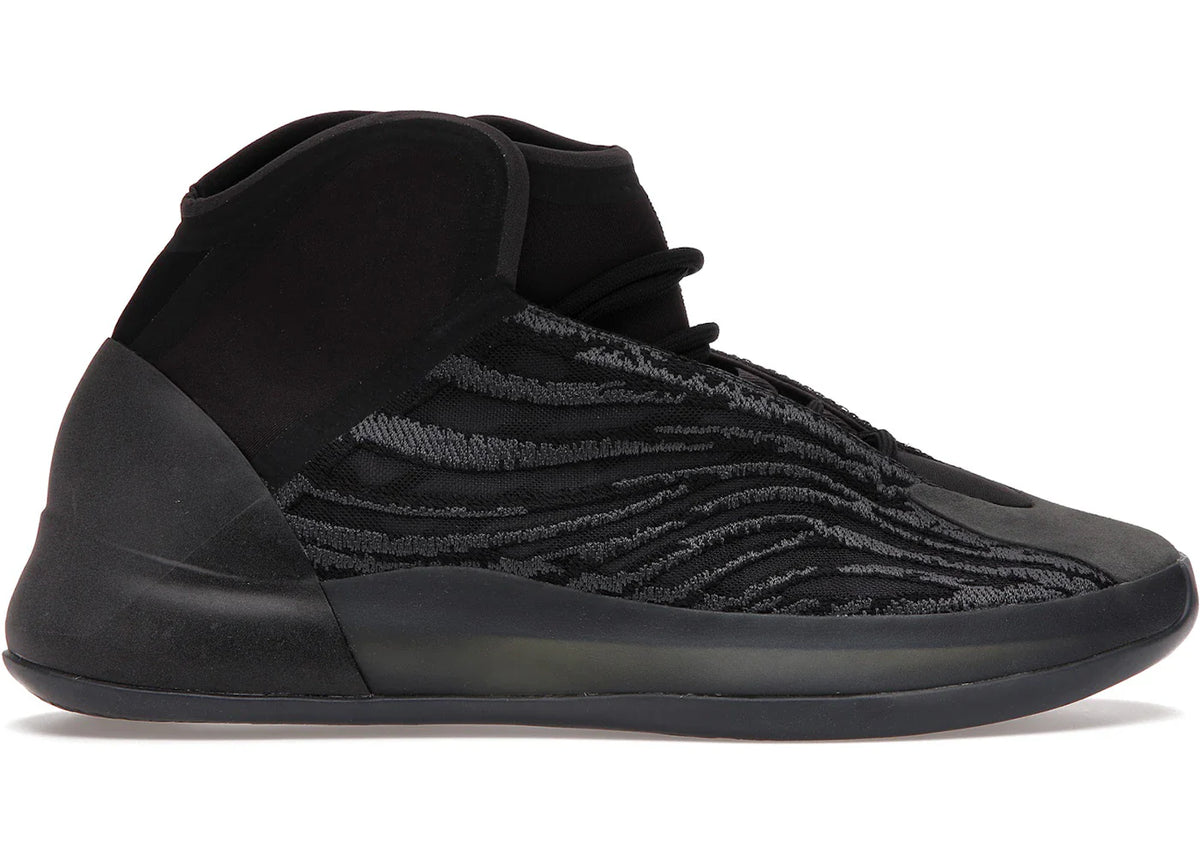 Yeezy QNTM Onyx