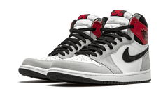 Air Jordan 1 Retro High Light Smoke Grey