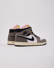 Jordan Air Jordan 1 Mid SE