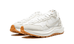 Nike sacai Vaporwaffle Sail Gum