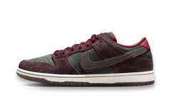 Nike SB Dunk Low Pro x Riot Skateshop
