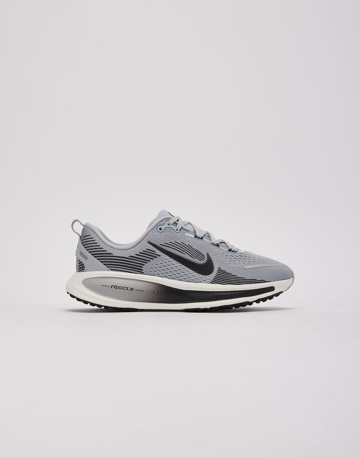 Nike Vomero 18 Grade-School