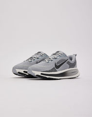 Nike Vomero 18 Grade-School